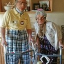 Traje de una pareja de ancianos