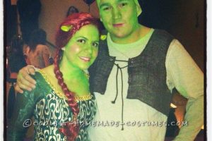 Genial disfraz de Halloween para parejas: Nuestra noche como Shrek y Fiona