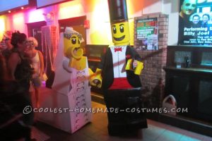 Genial disfraz casero de LEGO Bride and Groom para Halloween