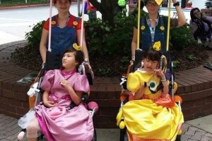 Disfraces para sillas de ruedas de la princesa Daisy y la princesa Peach