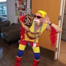 Genial disfraz personalizado de Hulk Hogan