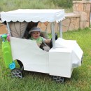 Este conjunto de carrito de golf para niños es tan simple que todo lo que usé fue un solo cochecito, grandes hojas de cartón, algunos modelos diferentes.