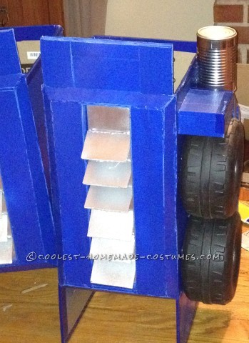 Impresionante traje reciclado G1 Optimus Prime