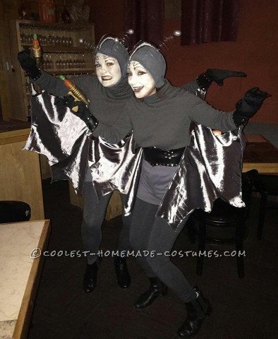 Lucy y Ethel vestidas como mujeres de Marte