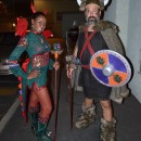 Disfraz de vikingo y dragón Pareja enamorada