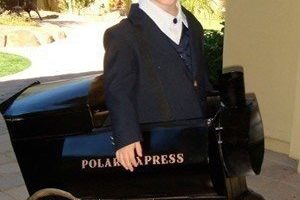 El disfraz casero más chulo del Polar Express y el conductor