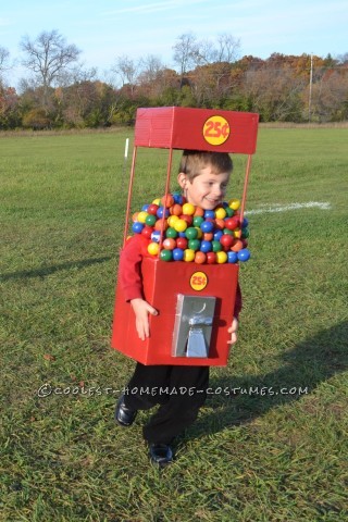 Genial traje de dúo: Gumball Machine y Quarter