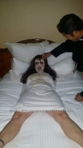 Disfraz de exorcista de Halloween aterrador