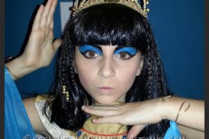 Disfraz casero de Cleopatra Reina del Nilo para niña