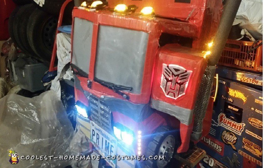 Disfraz de optimus prime hecho a mano