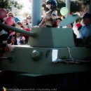 Tankman de la Segunda Guerra Mundial y disfraz de tanque para Halloween