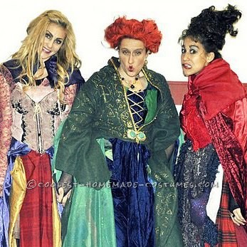 Hermanaaaaaaa!  ¡Tres chicas, Hocus Pocus y el amor de Halloween se unen en este gran combo!  Este es un trío dinámico, nacido hace tres años.