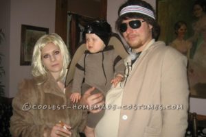 Genial idea de disfraz familiar: Margot y Richie Tenenbaum con el halcón Mordecai