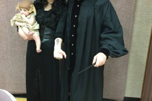 ¡Snape, Bellatrix y Dobby con el disfraz de elfo doméstico más lindo de la historia!