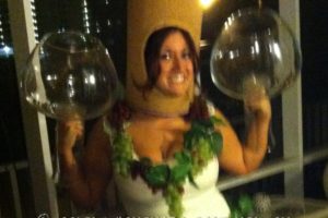 Disfraz Divertido SNL (Lady Gaga) Vino Liquorville