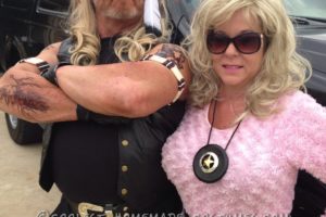 Dog y Beth hacen un disfraz de pareja para Halloween en Texas