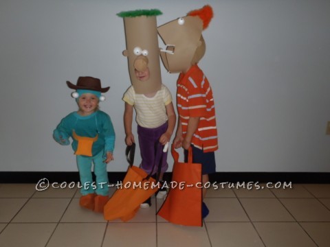 A mis hijos les encanta Phineas y Ferb y debo admitir que disfruto viendo esta caricatura con ellos.  Al tratar de pensar en una idea de costo de Halloween