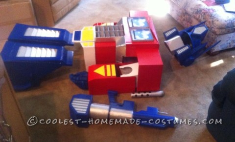 Disfraz realista de Optimus Prime de Transformers