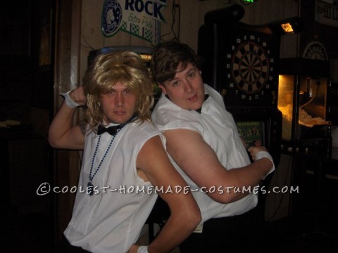 Fuimos como miembros del elenco de Saturday Night Live.  Los trajes de Mary Katherine Gallagher y Chippendale Dancer están hechos a mano.  Tiendas de segunda mano f