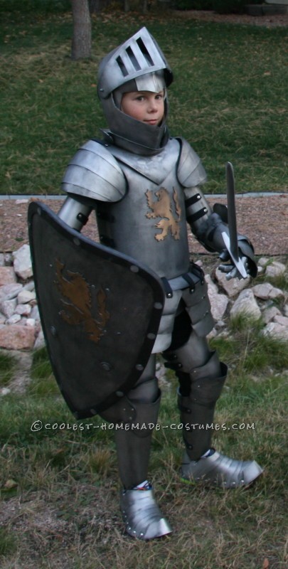 El disfraz de caballero medieval para niños hazlo tú mismo más genial para Halloween