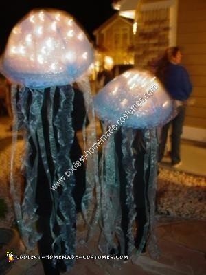 Ideas de disfraces de medusas que brillan intensamente