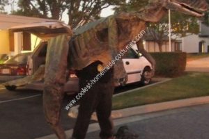 La mejor idea casera de disfraces de Halloween de Velociraptor