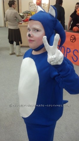 Genial disfraz de hágalo usted mismo Sonic the Hedgehog para Halloween