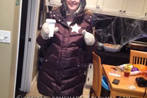 Disfraz de Halloween de Fargo embarazada de Marge Gunderson hecho en casa