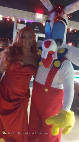 Disfraz de pareja de Crazy Roger y Jessica Rabbit