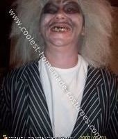 Divertido disfraz casero de Beetlejuice para Halloween
