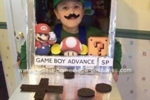 El Luigi casero más genial con un disfraz de Game Boy