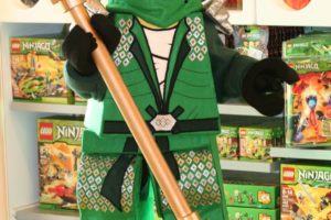 El mejor disfraz de Halloween de Lego Ninjago que puedes hacer tú mismo