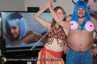 Idea de disfraz de Halloween de video musical hecho en casa de Katy Perry de California