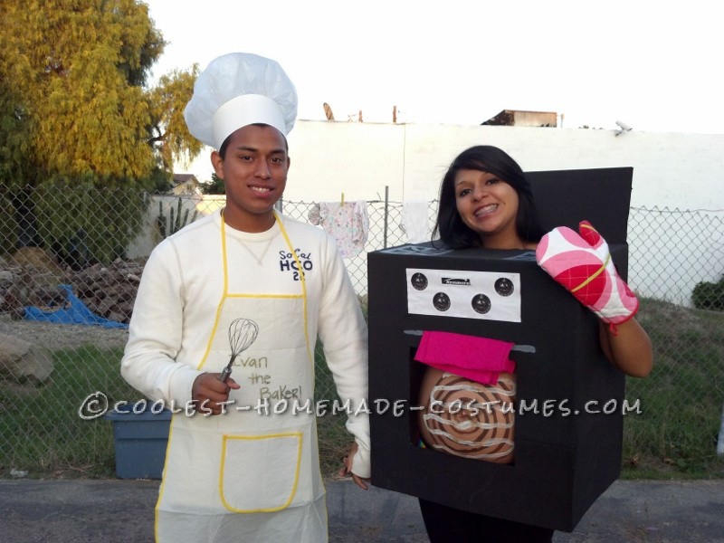 Increíble bollo en el horno Disfraz de pareja embarazada