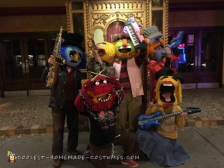 disfraz de grupo  Dientes y la banda de caos eléctrico