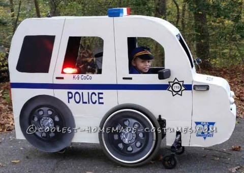 Traje de policía para silla de ruedas de Carly