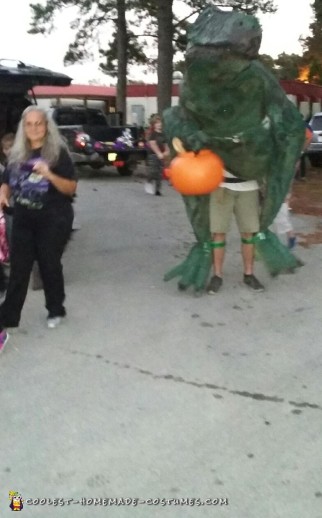 tiranosaurio rex disfraz de halloween