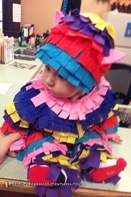 Adorable disfraz de piñata para bebé.