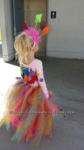 Geniales disfraces de princesa Candy Crush y pavo real