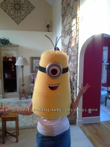 Genial disfraz de minion DIY Despicable Me hecho con TLC