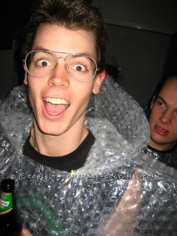 Genial disfraz de grupo Zoltan Bubble-Wrap