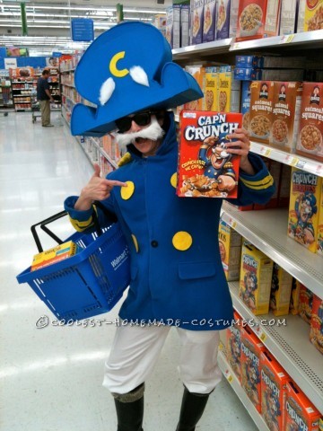 Disfraz realista de Halloween de Cap'n Crunch en casa