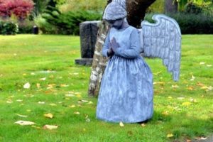 Disfraz de estatua de ángel de piedra súper espeluznante para niña