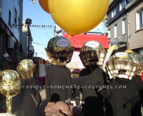 Delicioso chocolate Ferrero Rocher Candy Head Group Idea de disfraz