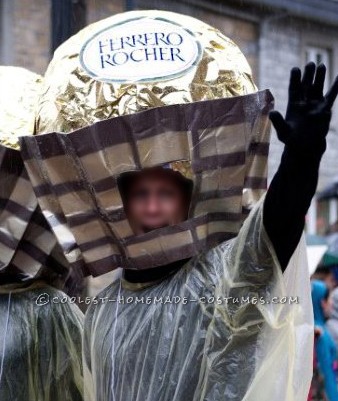 Delicioso chocolate Ferrero Rocher Candy Head Group Idea de disfraz