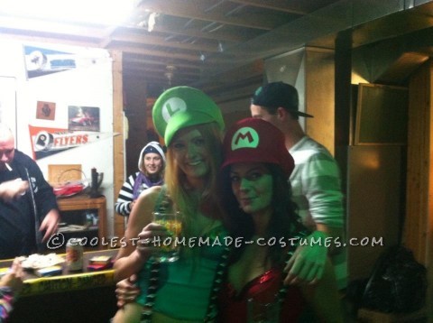 Disfraces bomba Mario y Luigi para niña
