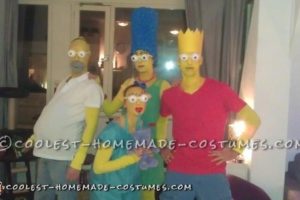 Genial disfraz de la familia Simpson