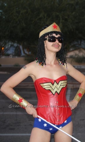 Traje de juego de palabras original de Stevie Wonder Woman