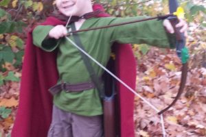 Bonito disfraz de Robin Hood para niño