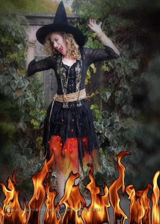 Disfraz de bruja ardiendo en llamas